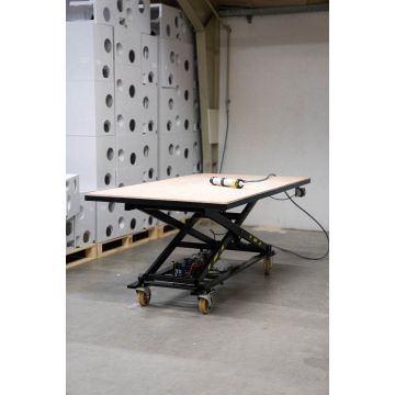Mobilt arbeidsbord | El-hydraulisk | 2000x800mm | 400kg
